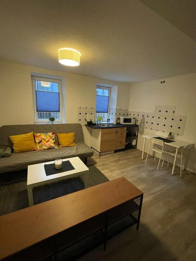 Ruhiges Apartment Im Herzen Von Gera Buitenkant foto