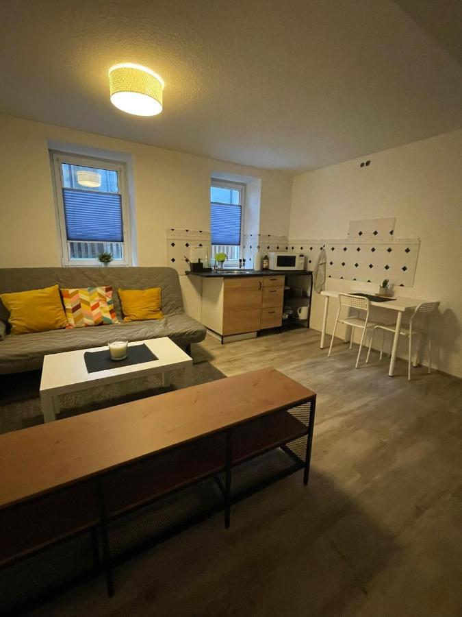 Ruhiges Apartment Im Herzen Von Gera Buitenkant foto