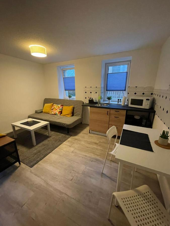 Ruhiges Apartment Im Herzen Von Gera Buitenkant foto